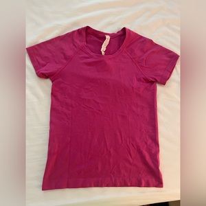 Lululemon, Sonic, pink swiftly tech size 2, sold out everywhere, worn once
